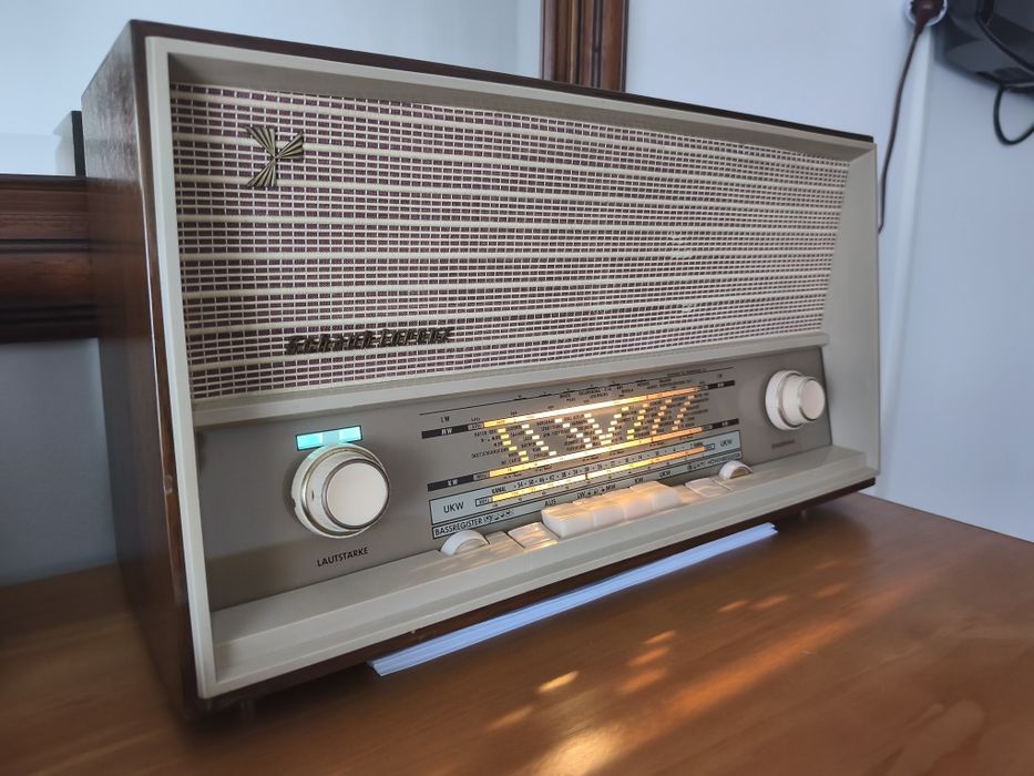 Rádio Schaub-Lorenz Gondy 40