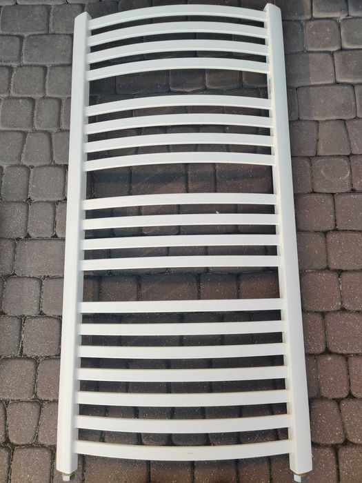 Grzejniki łazienkowe, suszarki 2szt.