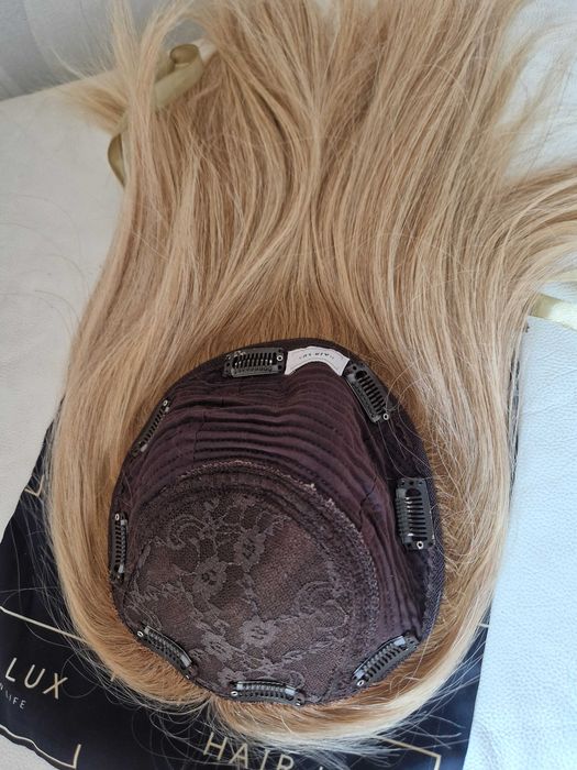 Topper Liza 40 cm z włosów naturalnych baleyage blond/ firma Hairlux