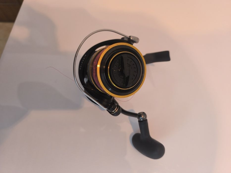 Carreto Daiwa bg 4000