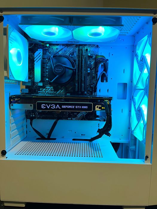 PC Gaming (I3 10100F GTX 1080)