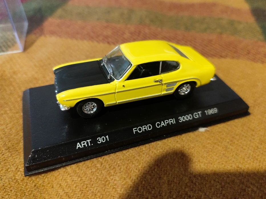 Várias Miniaturas automoveis clássicos e wrc escala 1:43