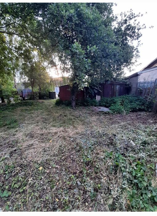 В приватному будинку квартира з окремим заїздом,двір огорожений,район Старий Проспект..