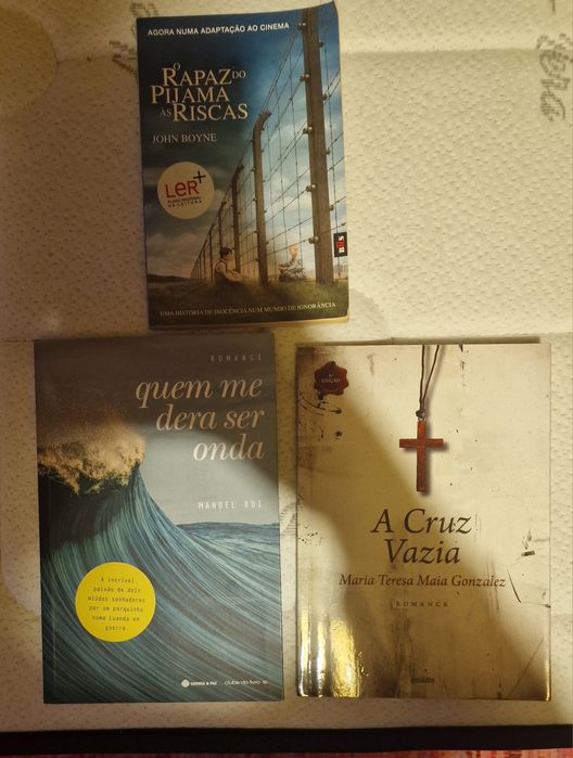 Vendo 5 livros de jovem