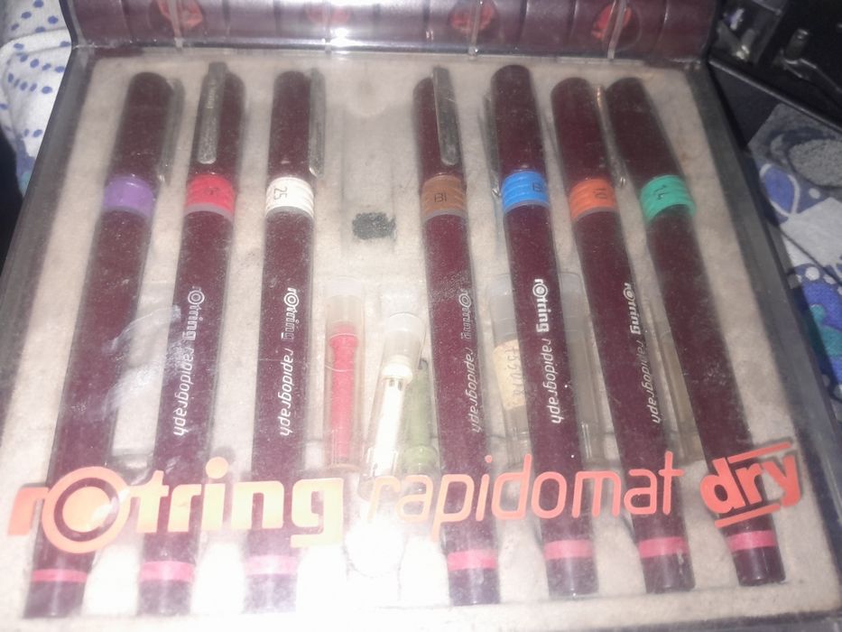 Vendo 5 conjuctos de desenho da ROTRING 20€