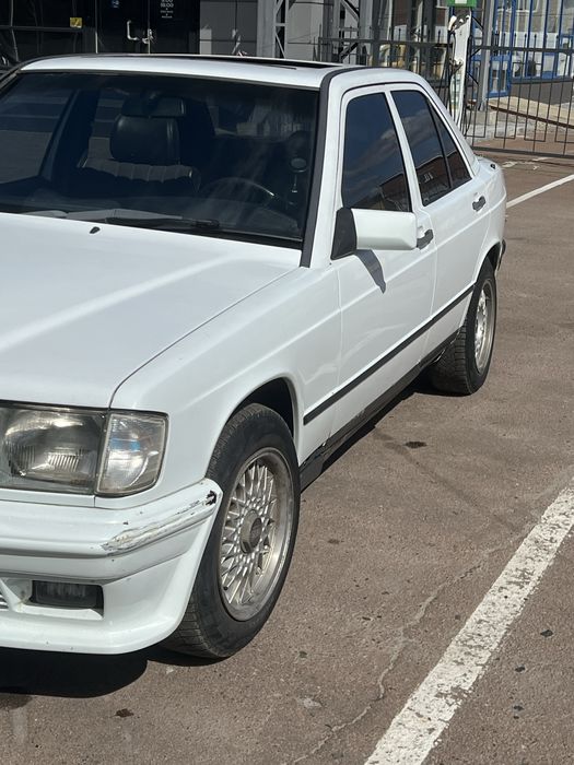 Продам Mersedes 190