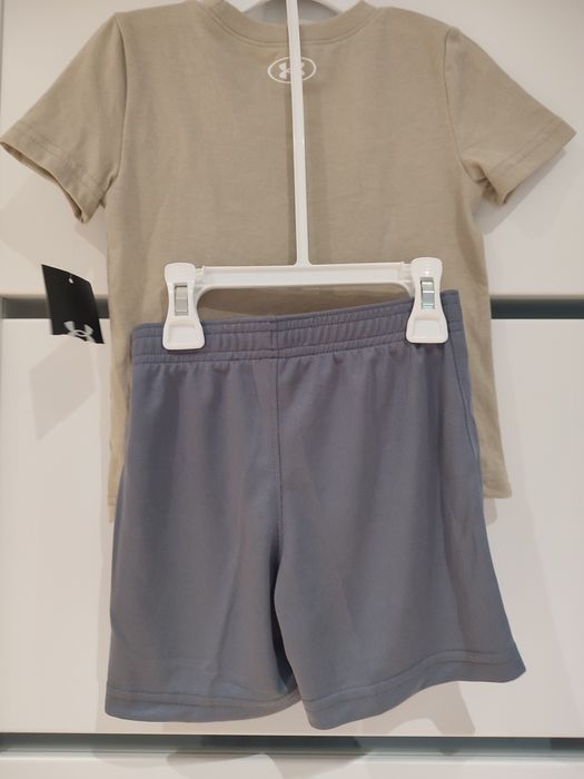 Zestaw koszulka i spodenki Under Armour