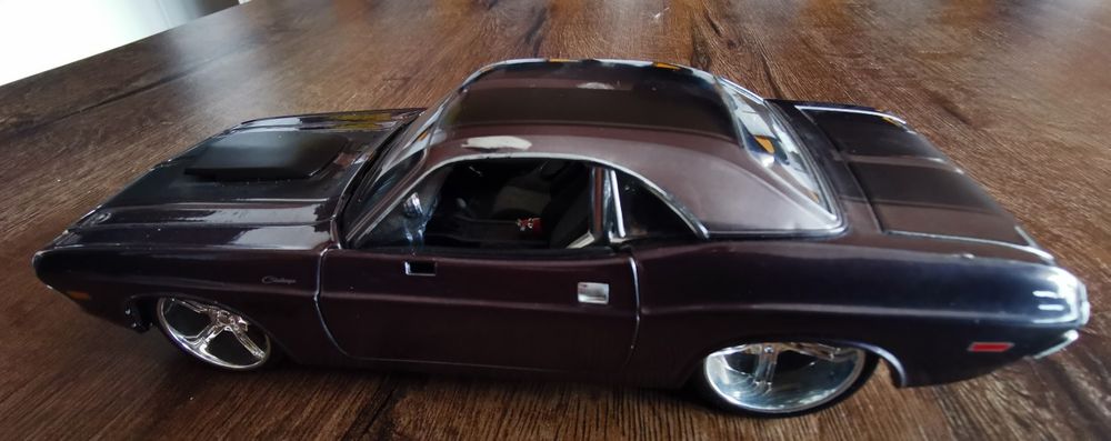 Model Dodge Challenger R/T 1970. skala 1:24 Maisto