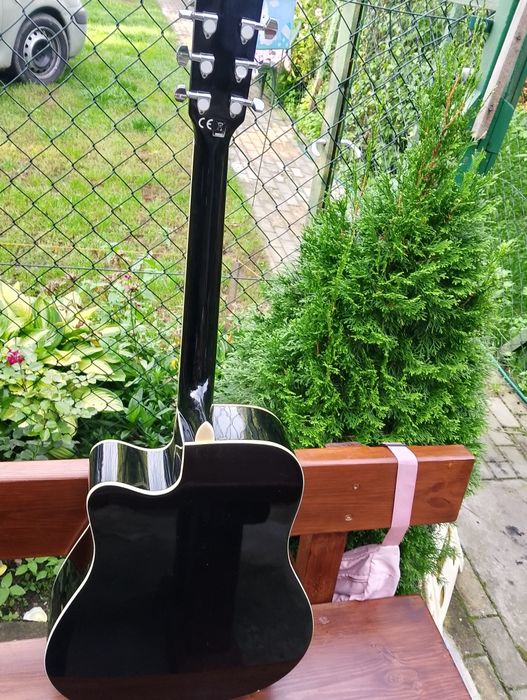 Gitara elektroakustyczna