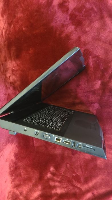 Ігровий ноутбук Dell Alienware M15X 8/500 Gb