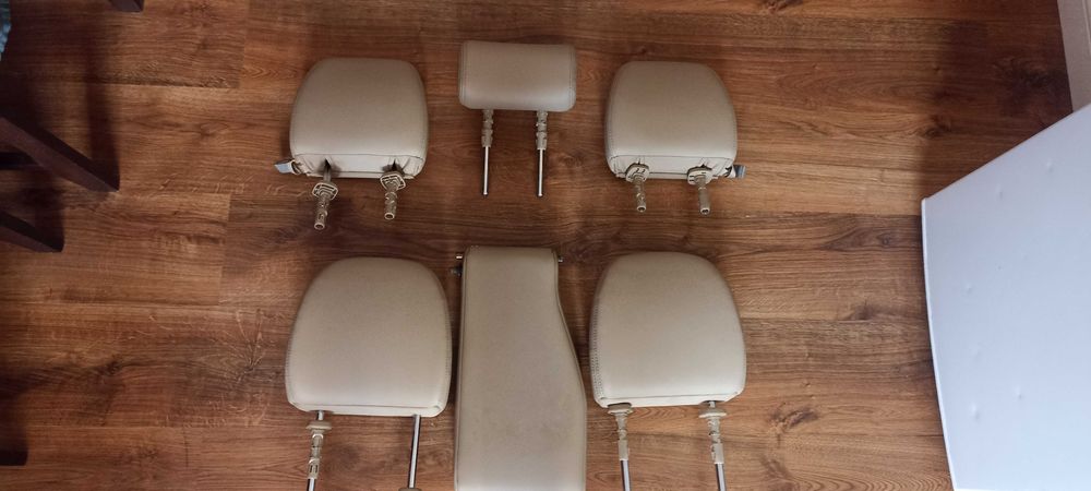 Підголовники аутлендер 3