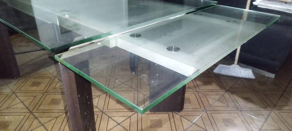 Mesa vidro extensível c/s cadeiras