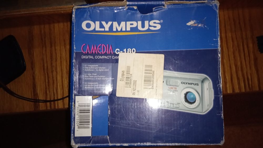 Фотоаппараты разные.