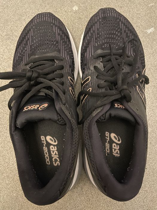 Buty do biegania Asics GT-2000 rozm. 39.5