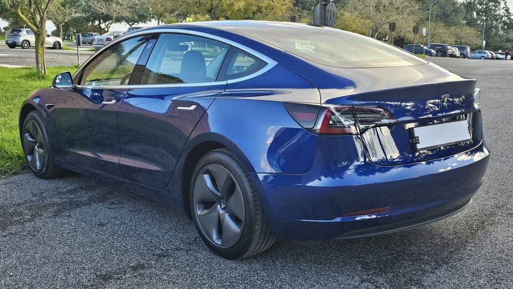 Tesla Model 3 Standard  Range Plus RWD