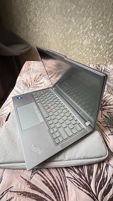 Ноутбук Lenovo ThinkPad X13 Gen 4 i7-1365