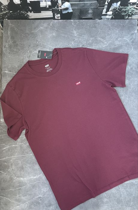 Футболка Levi’s (оригінал ) stantart fit  Розмір: M