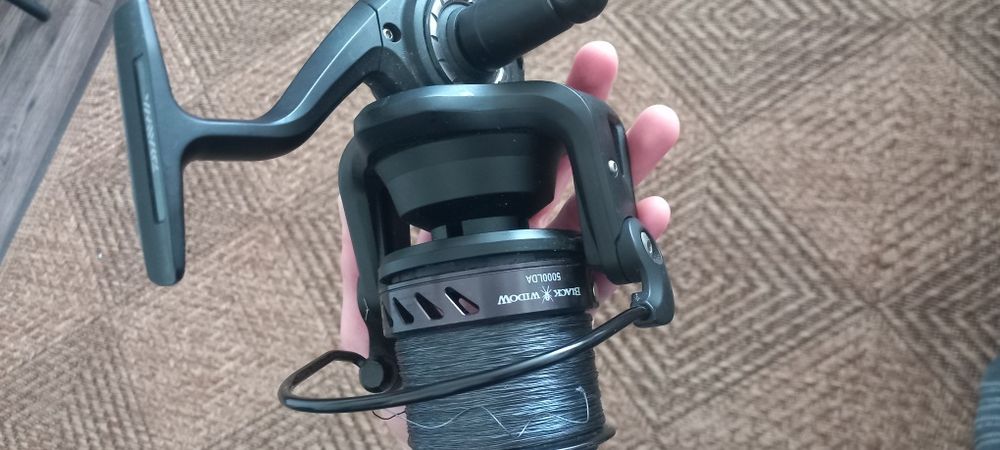 Kołowrotek Black Widow 5000LDA