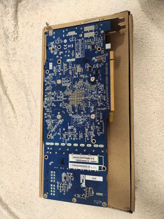 amd radeon r9 270x dual x 3 gb