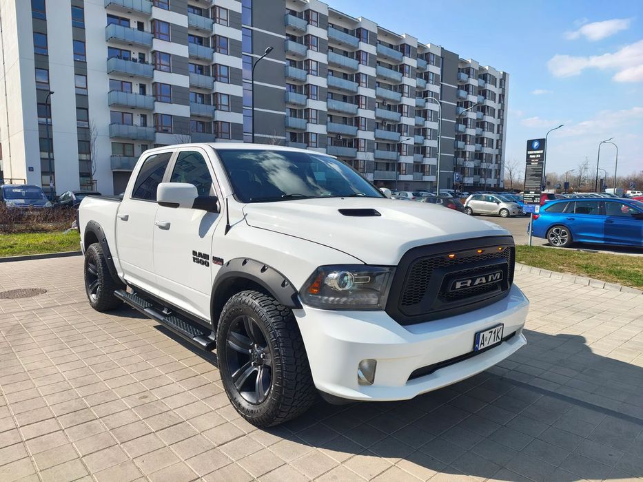RAM 1500 Sport 4x4