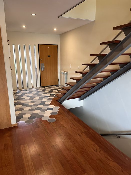 Aplicação e raspamentos pavimentos madeira