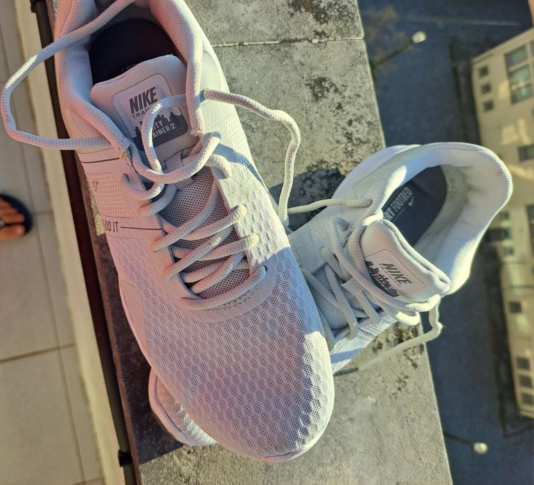 Sapatilhas Nike 40 cinza