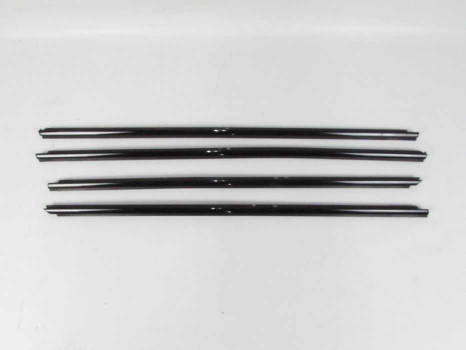Conjunto Frisos Raspadores Exterior Seminovo/ Original BMW 4 Gran Coupe (F36)