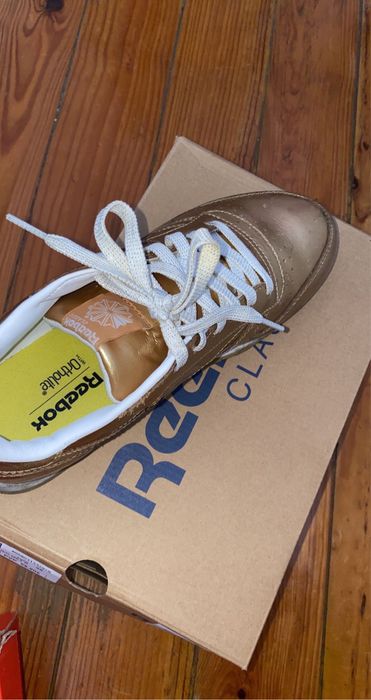 Rebook Classic Leather Dourado Original