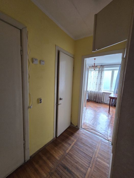 Терміновий продаж трикімнатної квартири.