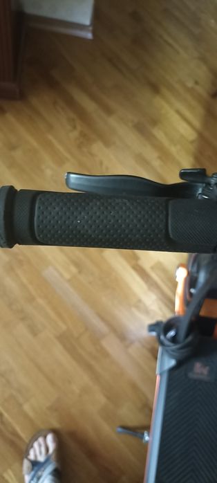 Електросамокат Kugo G3