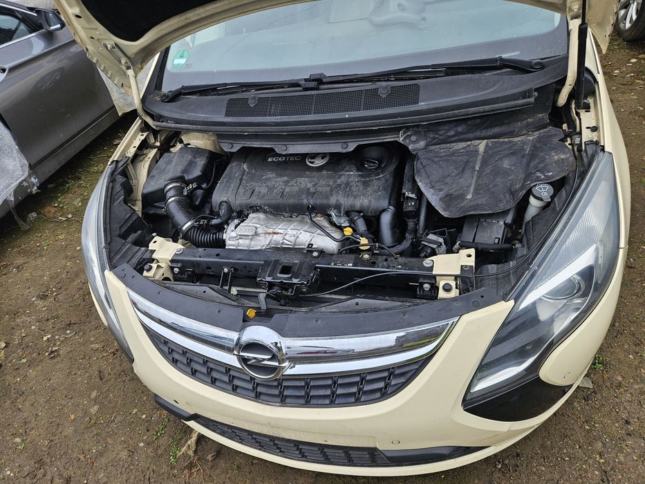 Бампер Капот Крило Фара Телевізор Двері Скло Стоп Опель БМВ Opel BMW