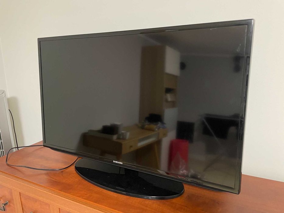 Samsung Telewizor UE40EH5000 Full HD 40 cali stan bdb