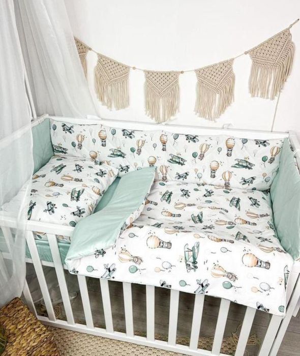 Стьогані бортики на 3 сторони ліжечка