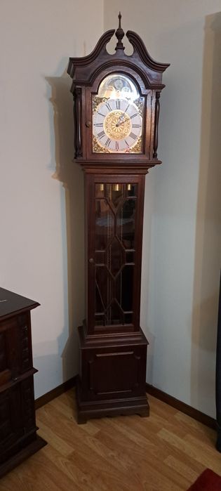 Relógio de Pé Alto