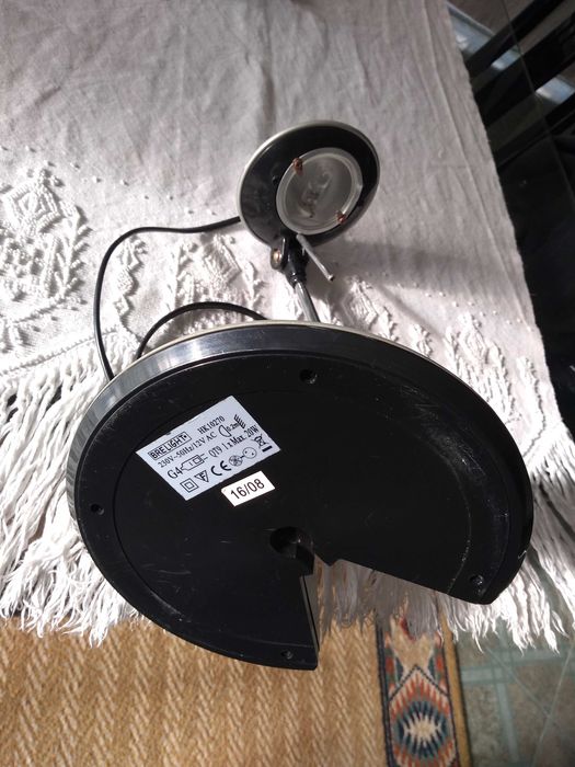 Candeeiro extensível de secretária