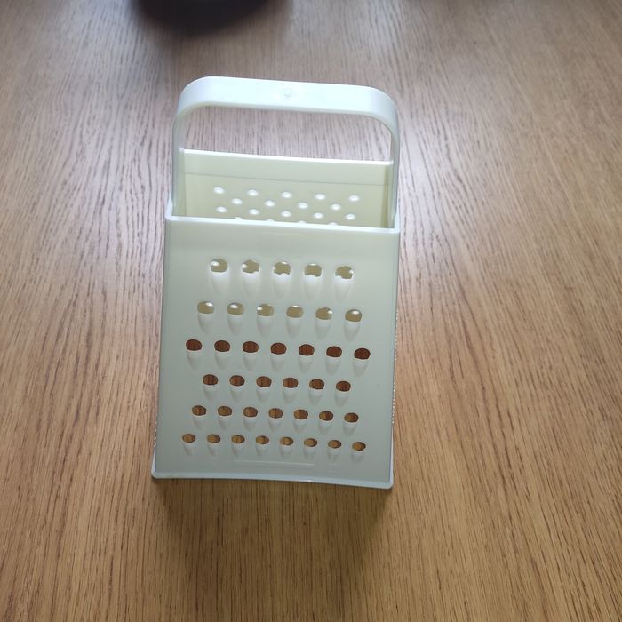Plastikowa tarka do warzyw
