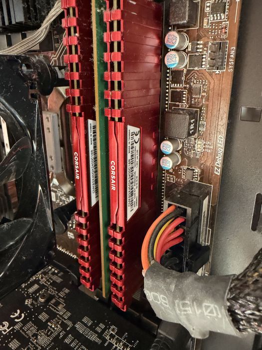 Pc gamer LED pronto a usar