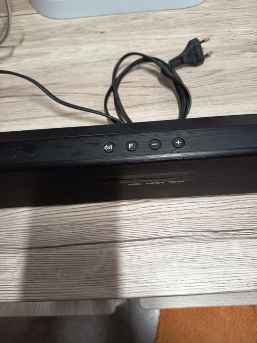 Coluna de som LG com comando nova