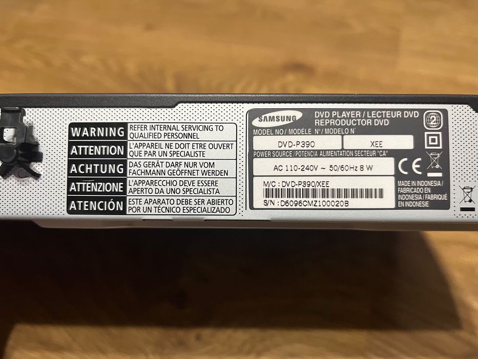 Odtwarzacz DVD Samsung DVD-P390 USB DivX czarny