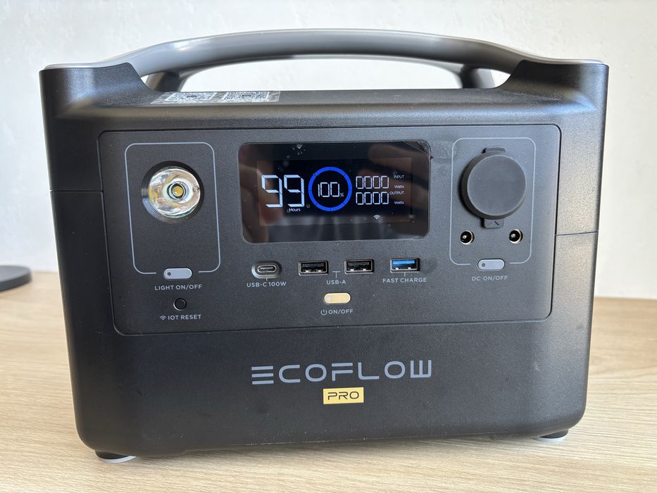 Продам EcoFlow River Pro  600w / 720wh