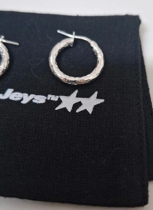 Brincos originais Twojeys modelo Terra