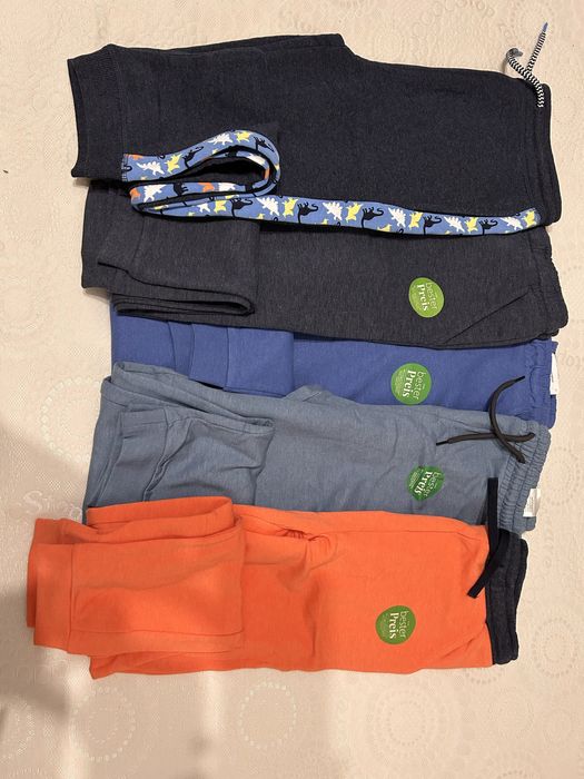 Нові утеплені спортивні штани на 146-152 см на хлопчика