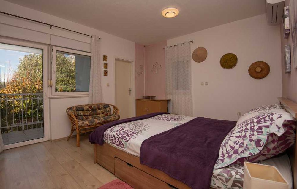 Wakacje, Chorwacja, okolice Makarskiej, apt. z basenem dla 6 osób