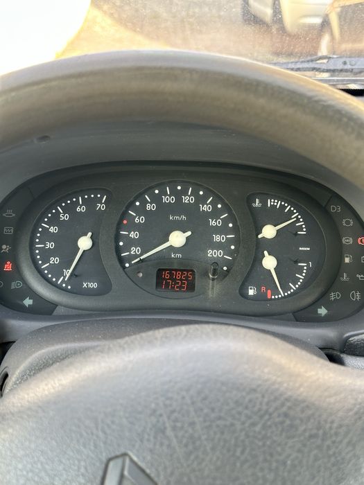Renault Clio 1.2 / Ar condicionado