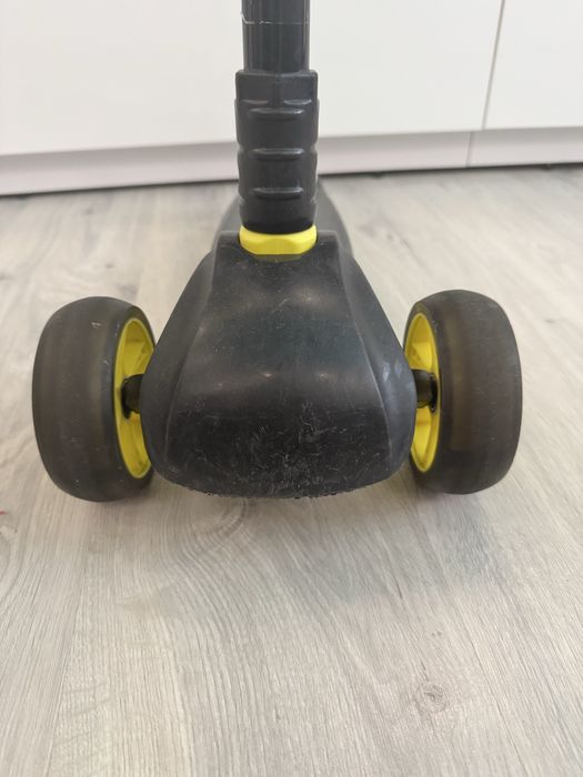 Продамо трьохколісний самокат Best Scooter 84377