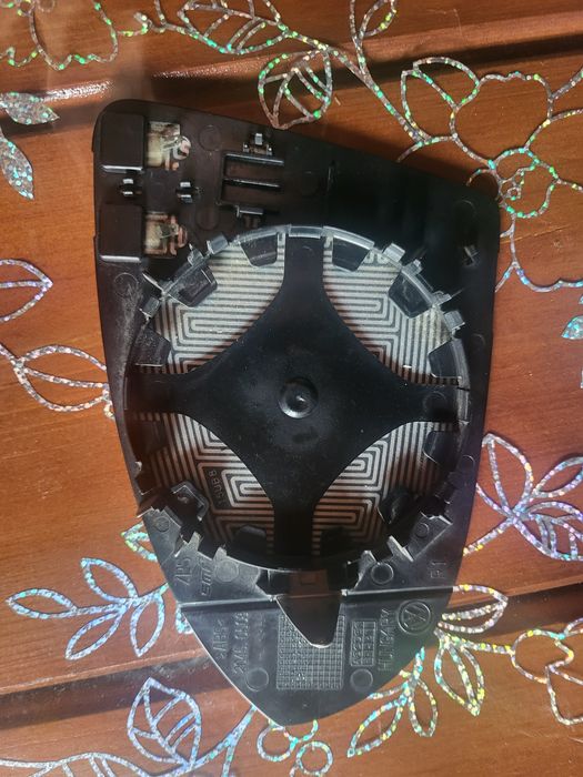 Елемент обігріву зеркала правого гольф 7