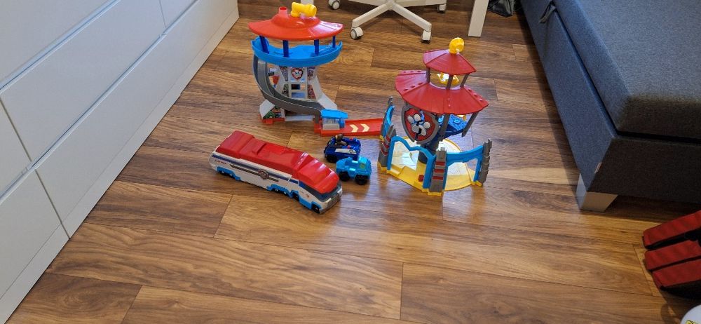 Zestaw Psi patrol patrolowiec, baza, stan idealny/bdb