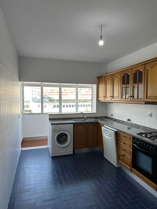 Apartamento T2 Avenida Nuno Alvares