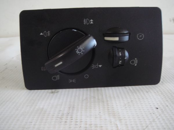 Manípulo de luzes FORD Mondeo III (B5Y)