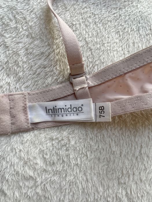 Biustonosz Intimidao